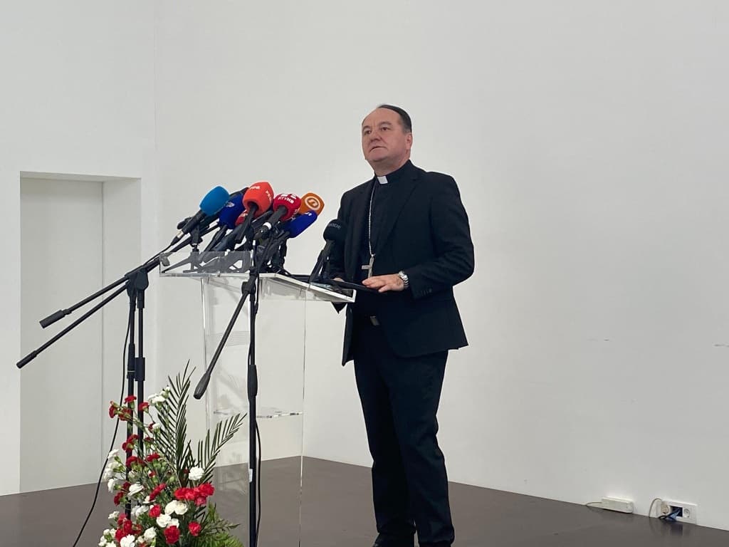 Ilustracija članka: Biskup Palić: Međugorje se treba tumačiti kao navodni fenomen