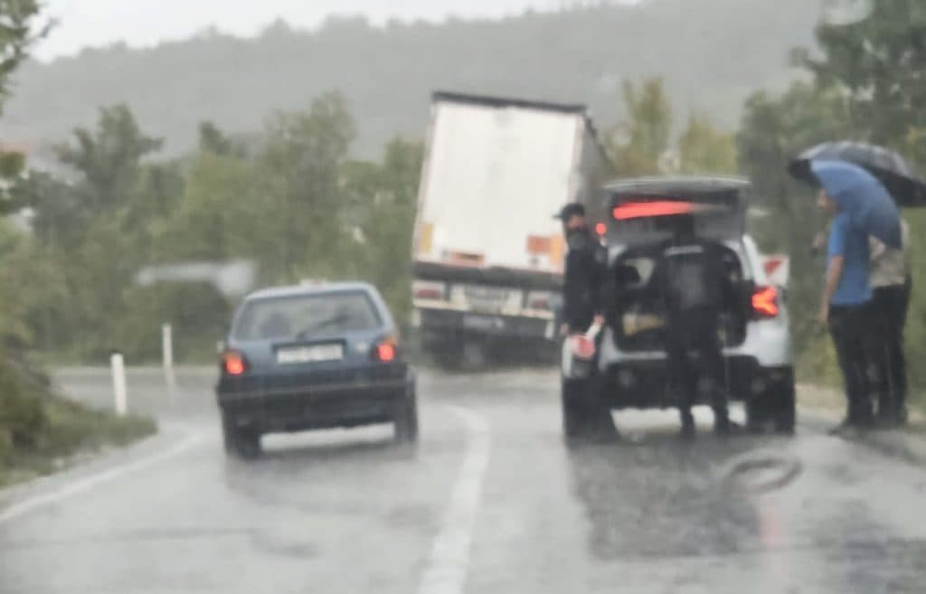 Ilustracija članka: Grude: Kamion sletio s ceste