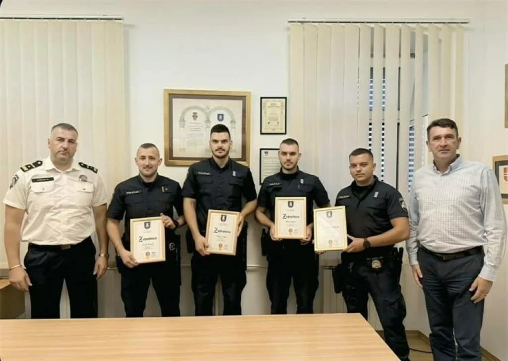 Ilustracija članka: Ovo su najbolji imotski granični policajci; trojica su se posebno istakla u akciji spašavanja izgubljene djevojčice…