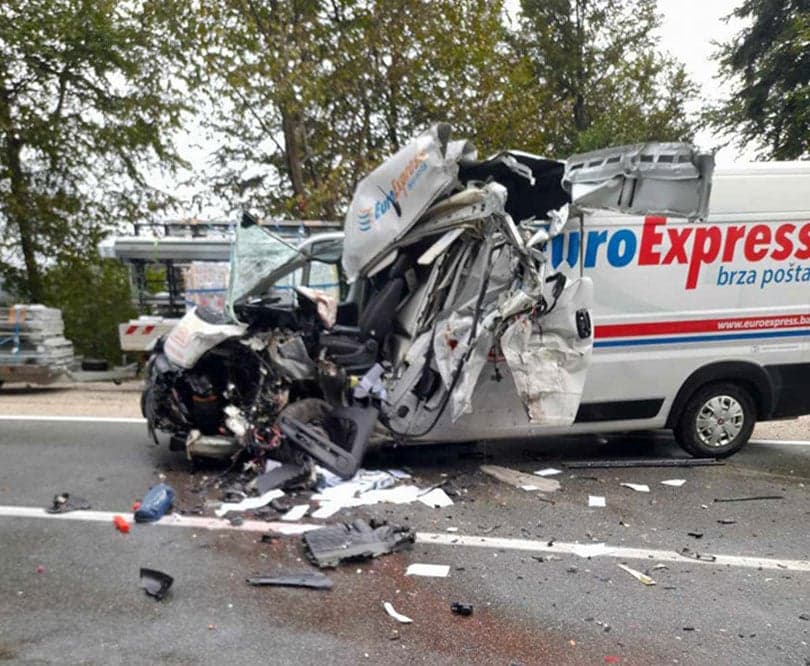 Ilustracija članka: Stravična prometna nesreća kod Kupresa