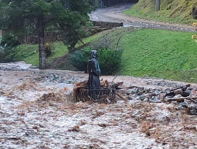 Ilustracija članka: Kako su kip i oltar ostali neoštećeni: To je samo jedno u nizu čudesa u Deževicama