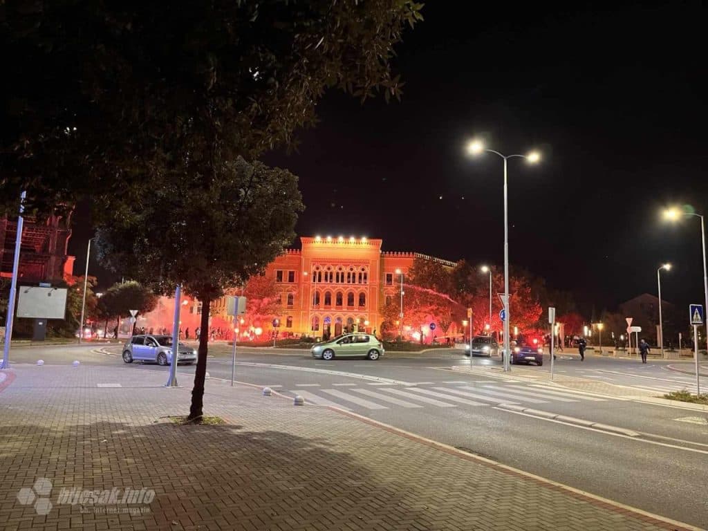 Ilustracija članka: VIDEO: Veliki neredi u Mostaru. Tuklo se 300 navijača, deseci ozlijeđenih