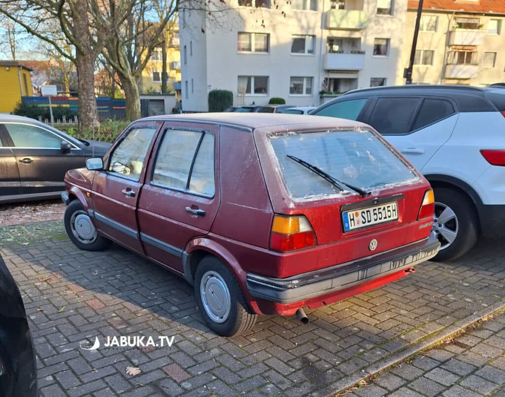 Ilustracija članka: Iz Hannovera u Hercegovinu bez stajanja dovezao Golf ”dvicu” iz 1990. godine