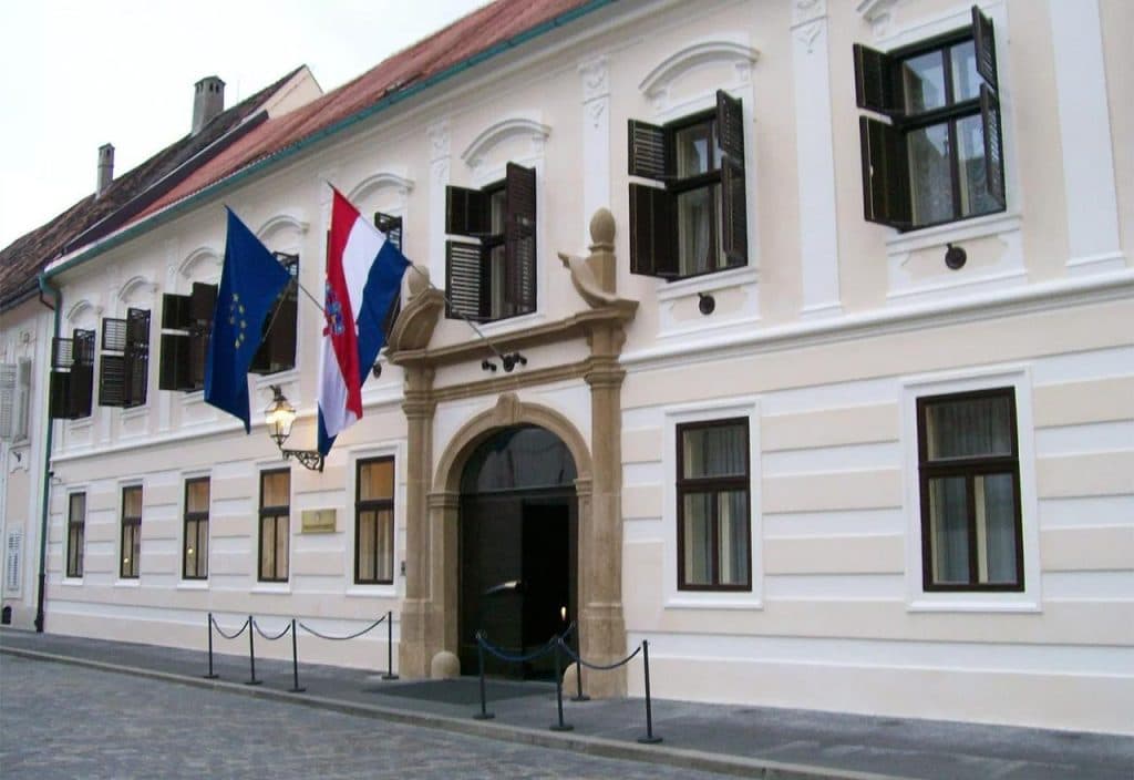 Ilustracija članka: Četrdeset posto veća izdvajanja za projekte Hrvata izvan RH, najviše za BiH