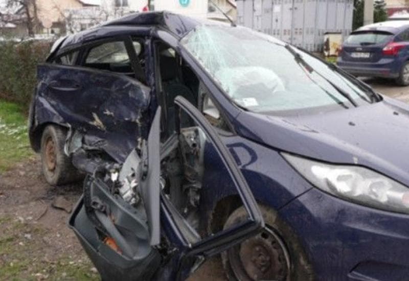 Ilustracija članka: U stravičnoj nesreći u Bijeljini život izgubile dvije djevojke