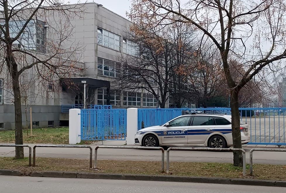 Ilustracija članka: Evakuirani deseci škola diljem Hrvatske. Sve su dobile islamističke prijetnje bombama