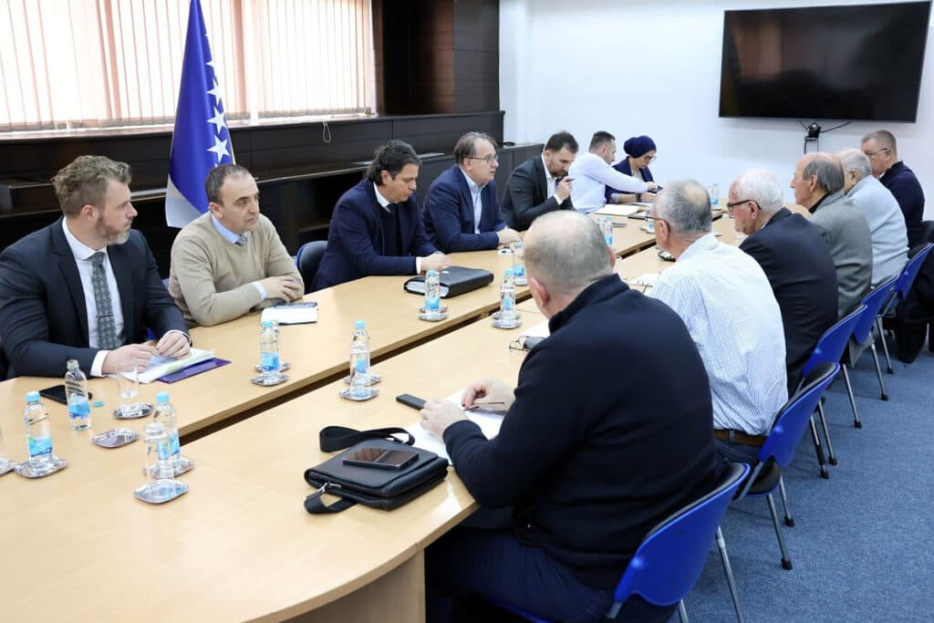 Ilustracija članka: Vlada najavila financijsku podršku umirovljenicima u FBiH
