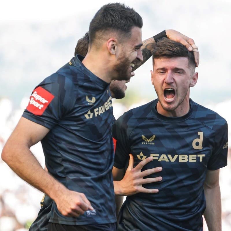 Ilustracija članka: Dinamo slavio na Poljudu s 3:1 i preuzeo vrh SHNL-a