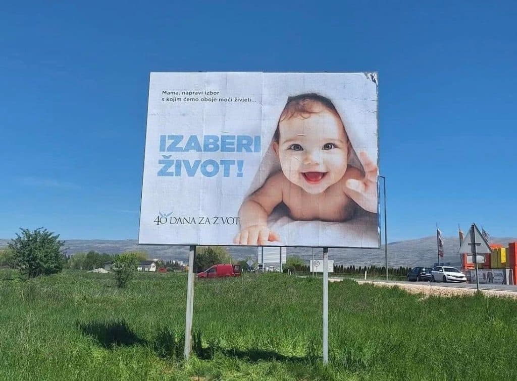 Ilustracija članka: Diljem Hercegovine su osvanuli plakati za život