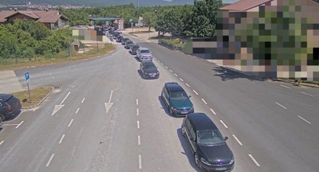 Ilustracija članka: Gužve na granici! Ogromne kolone iz Hercegovine prema Jadranu