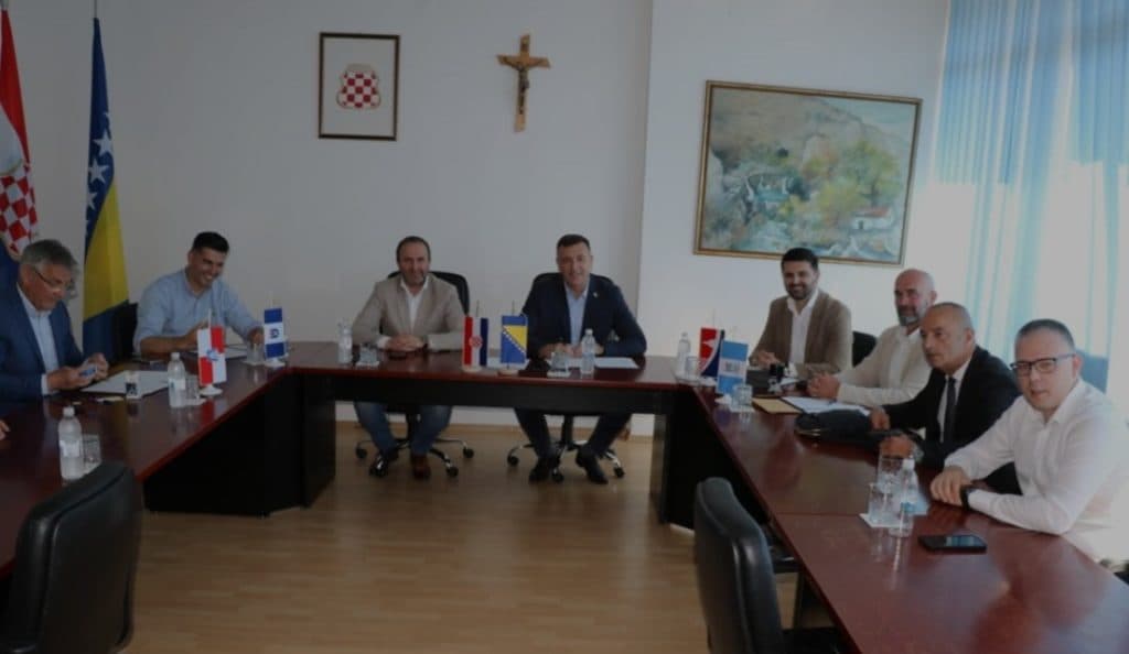 Ilustracija članka: ŽZH: Potpisani ugovori o sufinanciranju projekata, Grudama 400.000,00 KM