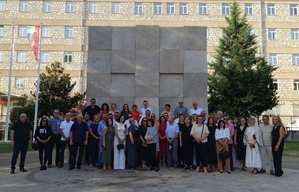 Ilustracija članka: Maturanti generacije ’89./’90. obilježili 35 godina mature u Grudama