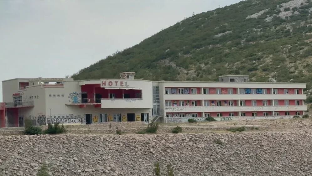 Ilustracija članka: Hotel koji 17 godina nije primio nijednog gosta traži koncesionara