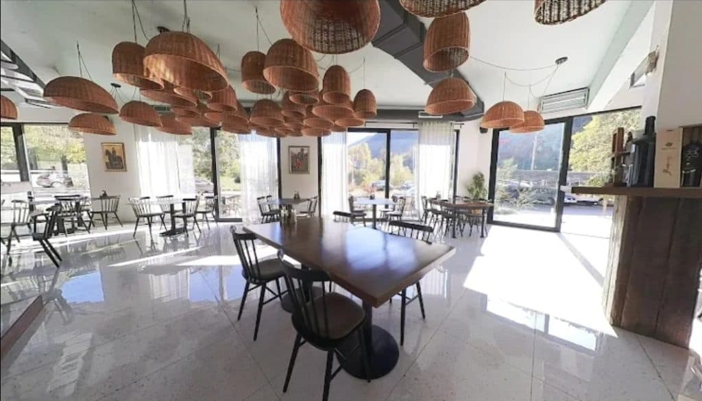 Ilustracija članka: Restoran “U Matere” traži pojačanje: Pridruži nam se ovog ljeta u Peć Mlinima!