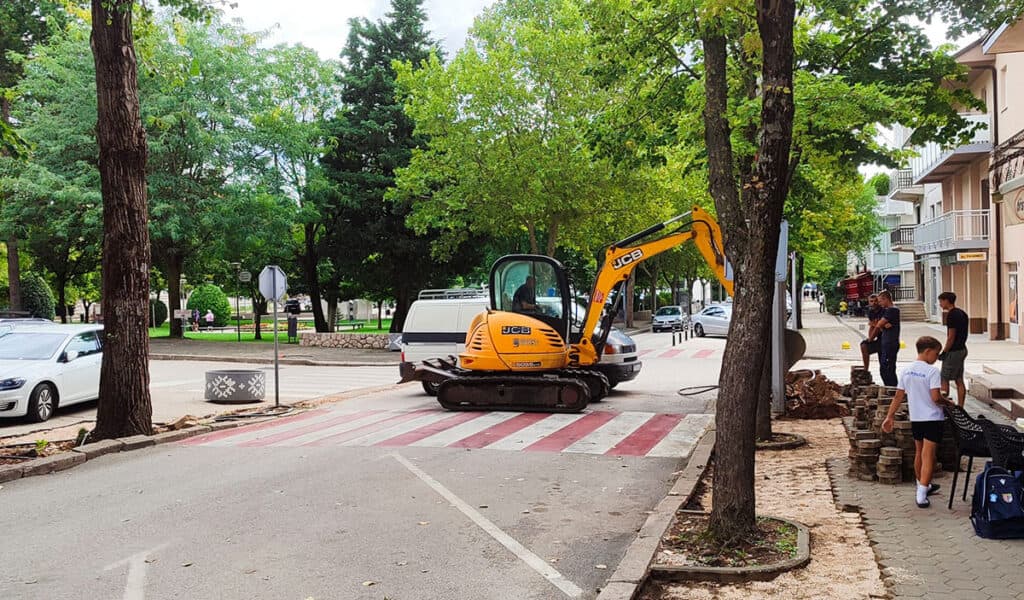 Ilustracija članka: Posebna regulacija prometa zbog radova u Posušju: Stiže 80 novih rasvjetnih stupova