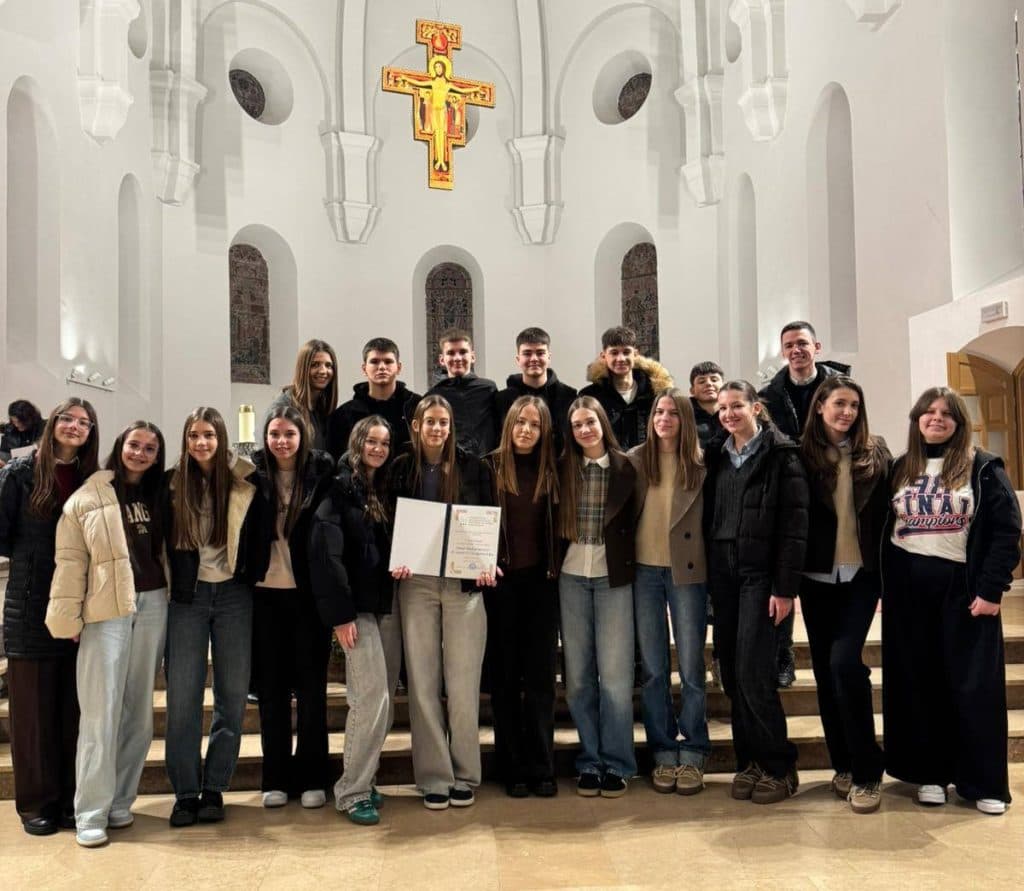 Ilustracija članka: Mladi povjesničari iz Sovića osvojili prvu nagradu na natječaju “Pobijeni hercegovački franjevci”