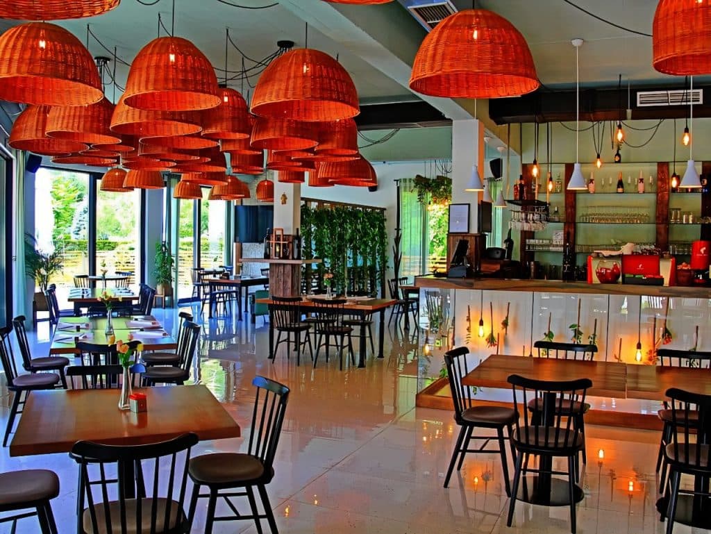 Ilustracija članka: Restoran „U Matere” u Peć Mlinima traži pomoćno osoblje: Poznato kolika je početna plaća