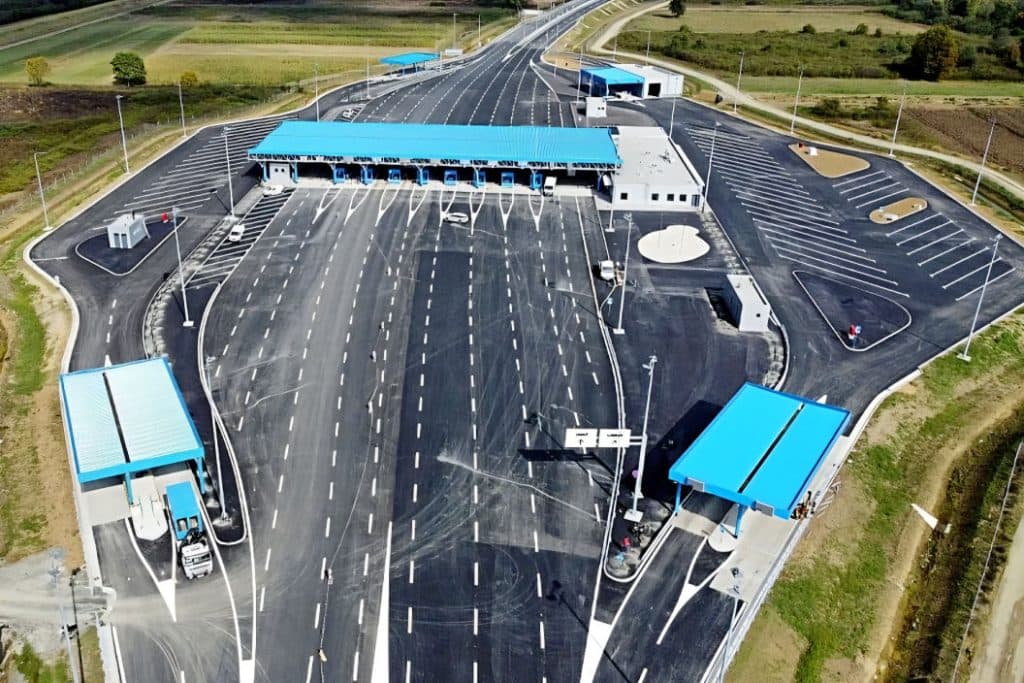 Ilustracija članka: Blokada na pomolu: Vijeće ministara BiH bez dogovora o otvaranju novog GP Gradiška