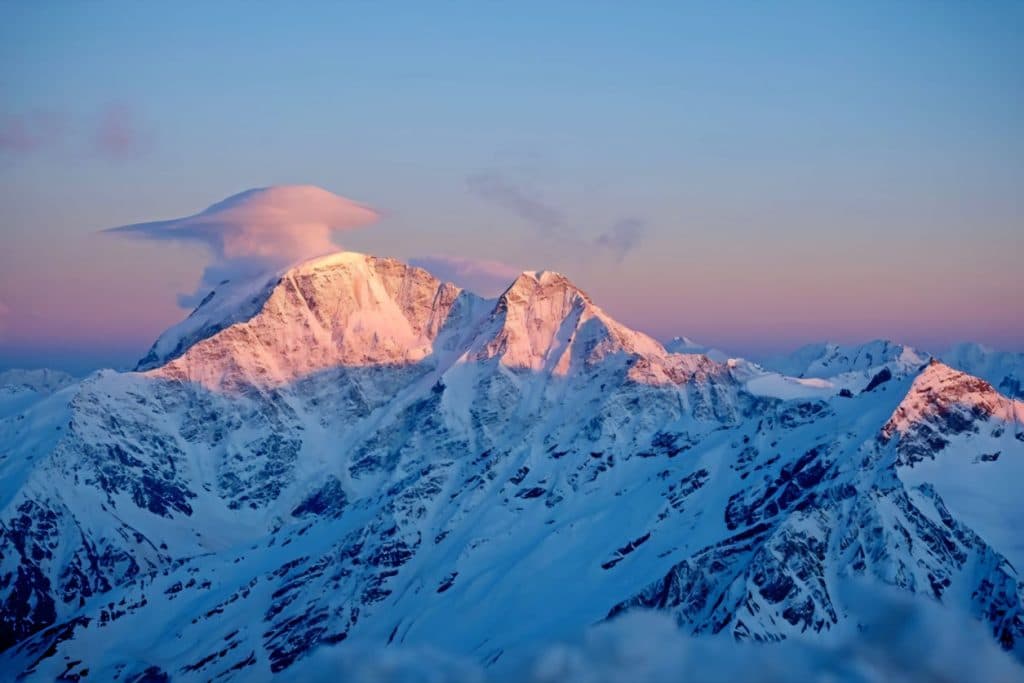 Ilustracija članka: Tragedija na Elbrusu: Pet alpinista iz BiH izgubilo život u Rusiji