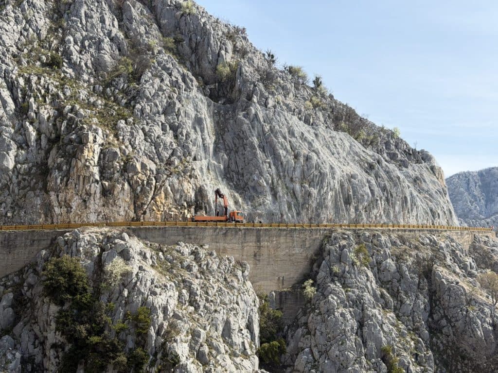 Ilustracija članka: Kraj dugog čekanja: Hrvatske ceste objavile kada se otvara DC512 Makarska – Vrgorac