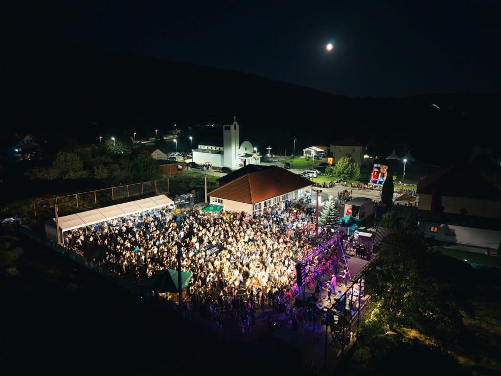 Ilustracija članka: Dalmatino 9. kolovoza stiže u Rakitno – očekuje se još jedna nezaboravna večer