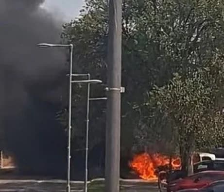 Ilustracija članka: VIDEO Državljanin BiH gazdi zapalio automobil, sve je snimao mobitelom