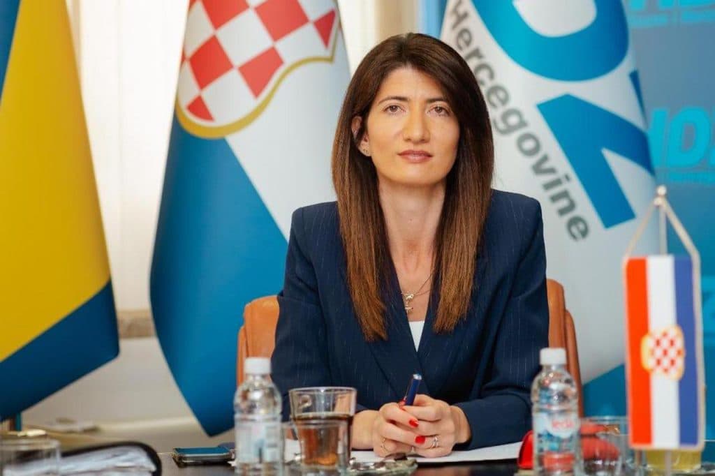 Ilustracija članka: Darijana Filipović ima uvjerljivu prednost, stižu prvi rezultati