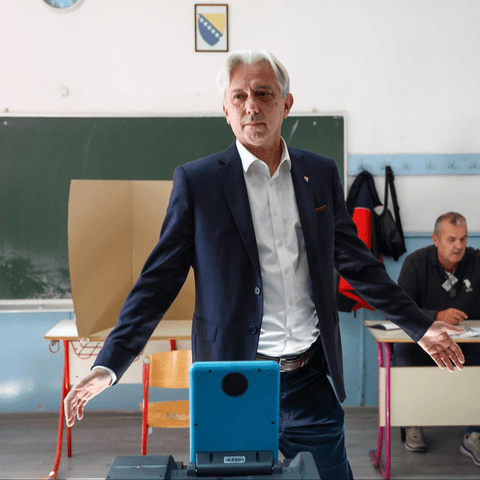 Ilustracija članka: Kovačević tvrdi da je pokraden: U HDZ-ovim mjestima 100.000 birača glasalo u dva sata. Nemoguće
