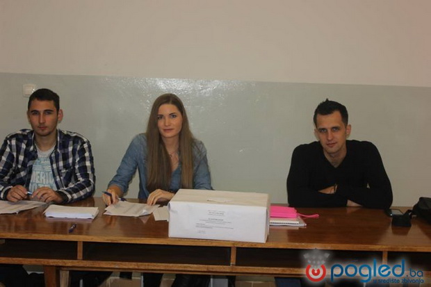 58266_foto_poceli_izbori_studentskih_predstavnika_5_800_533_85_storagepogledwatemarkwtmrk.png_800_0_100_r_b_0_0_c1