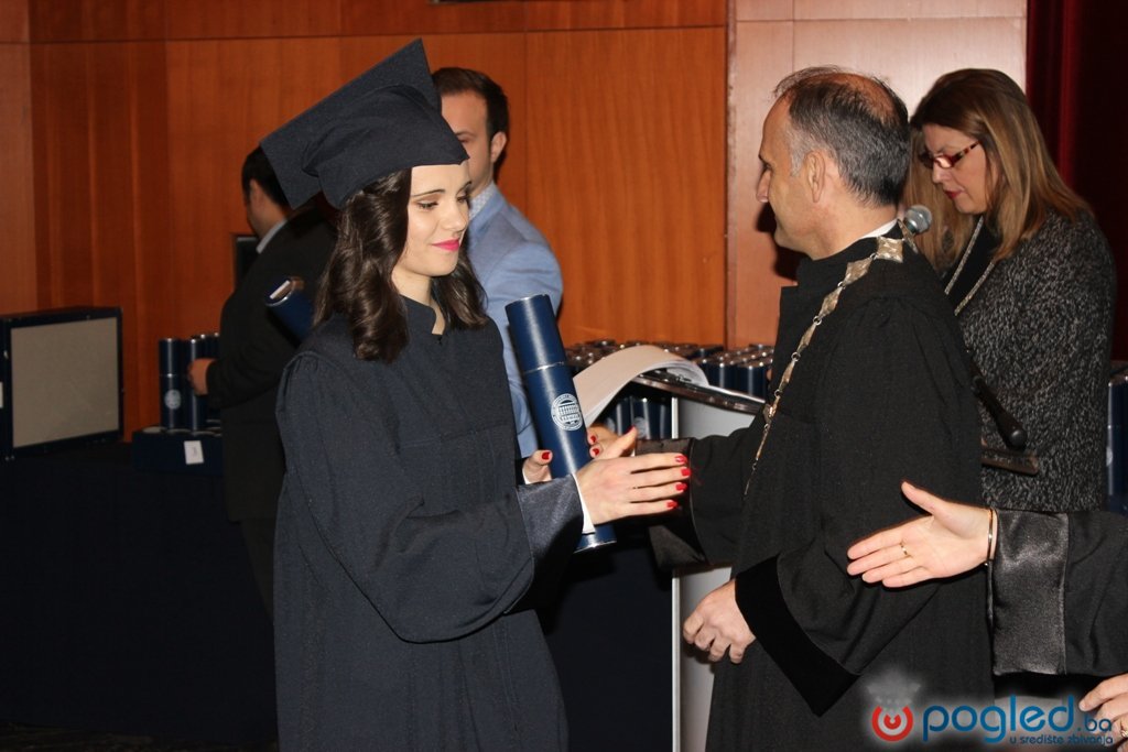 81879_foto_svecano_promoviran_381_diplomant_na_fpmoz_u_u_mostaru_30_1024_683_85_storagepogledwatemarkwtmrk.png_800_0_100_r_b_0_0_c1