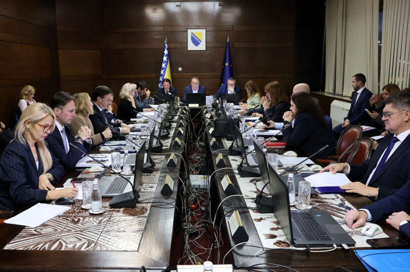 Vlada FBiH usvojila odluku o minimalnim primanjima od 1.000 KM